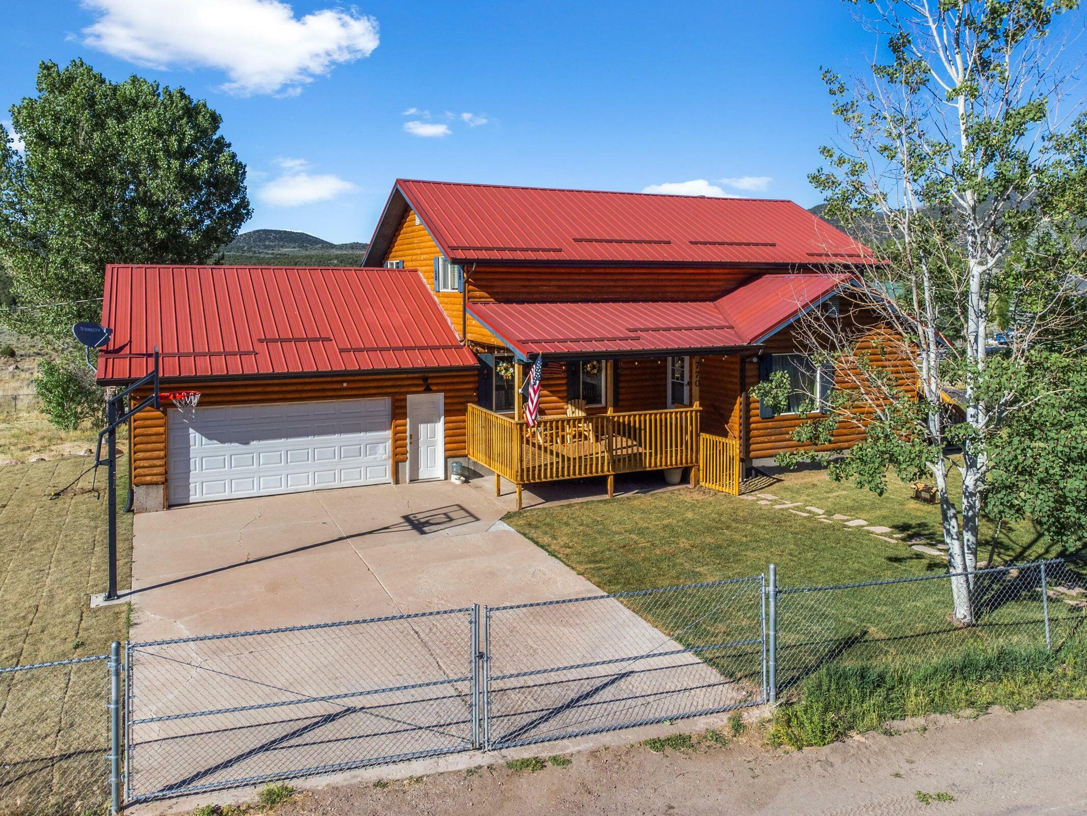 Property Photo:  770 W Carter Dr  UT 84781 