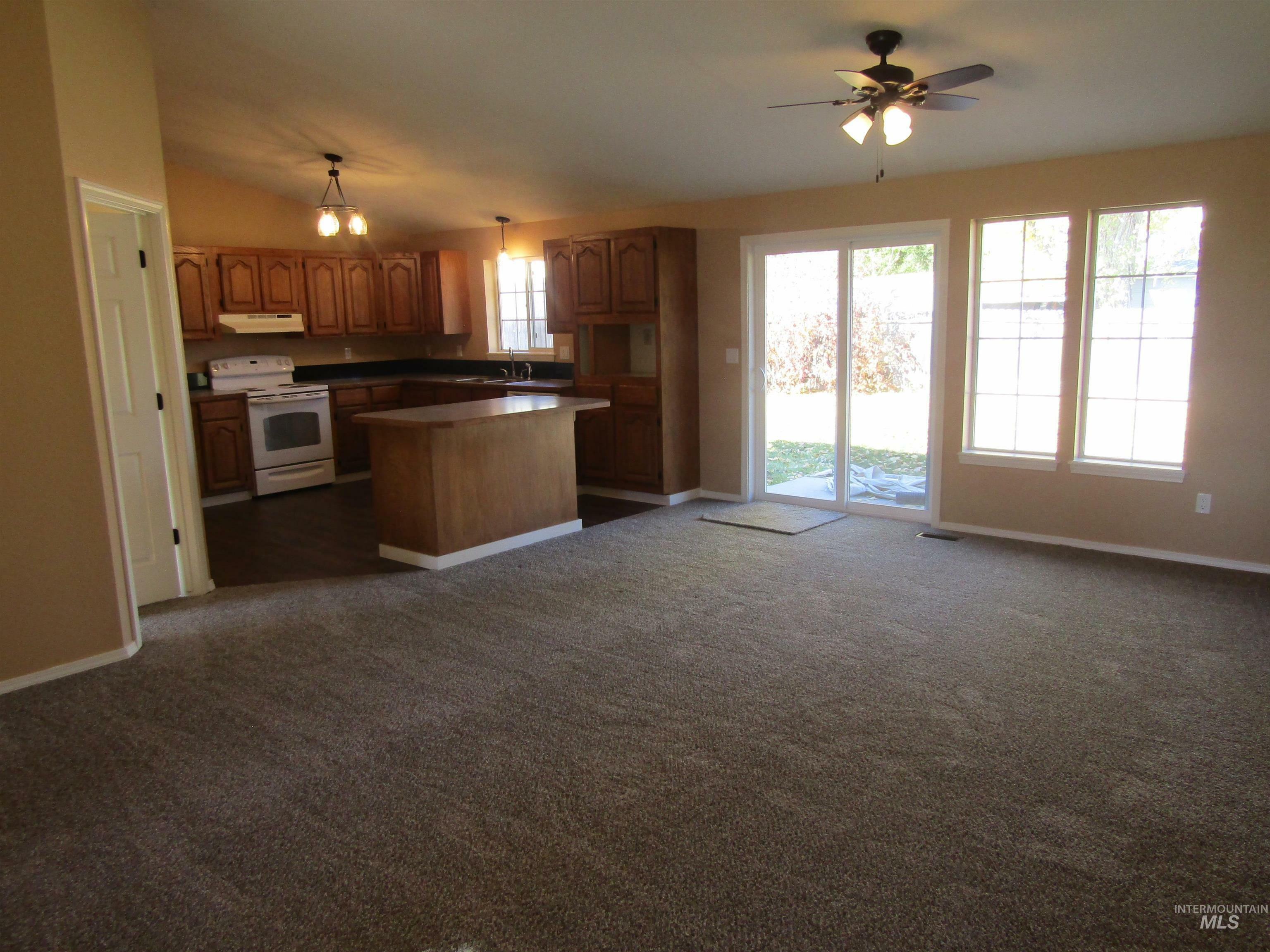 Property Photo:  2919 Life Way  ID 83605-3099 