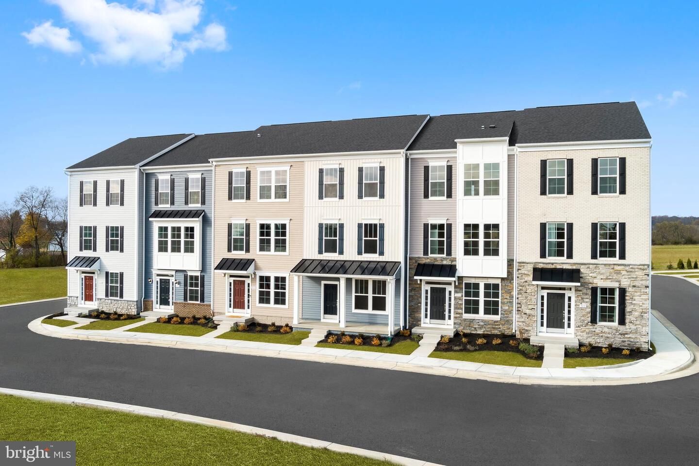 Property Photo: 3131 Eton Place VA 22601