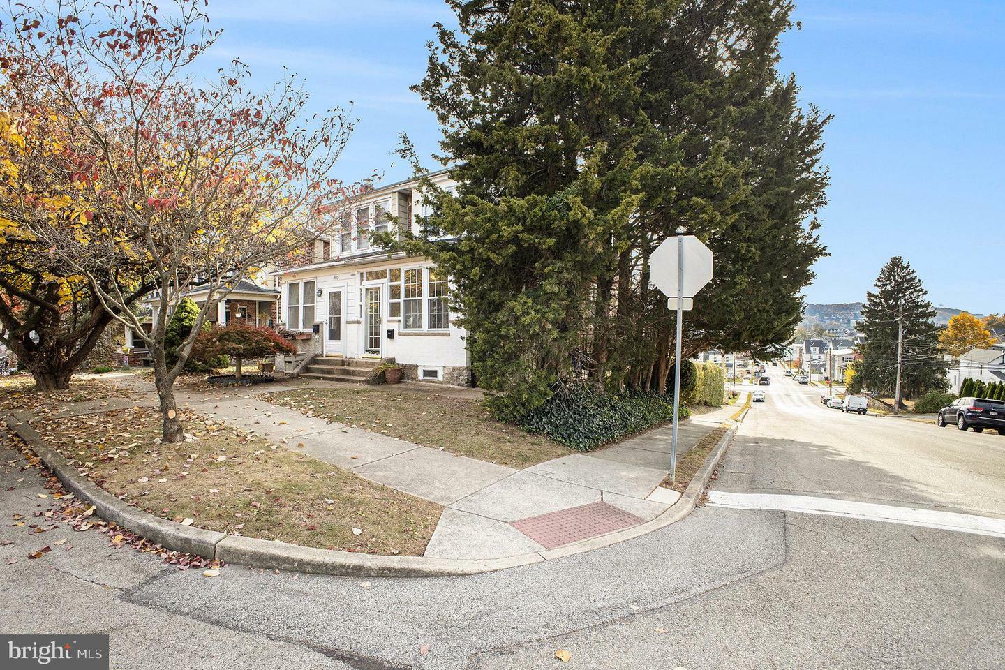 Property Photo:  401 E 9th Avenue  PA 19428 