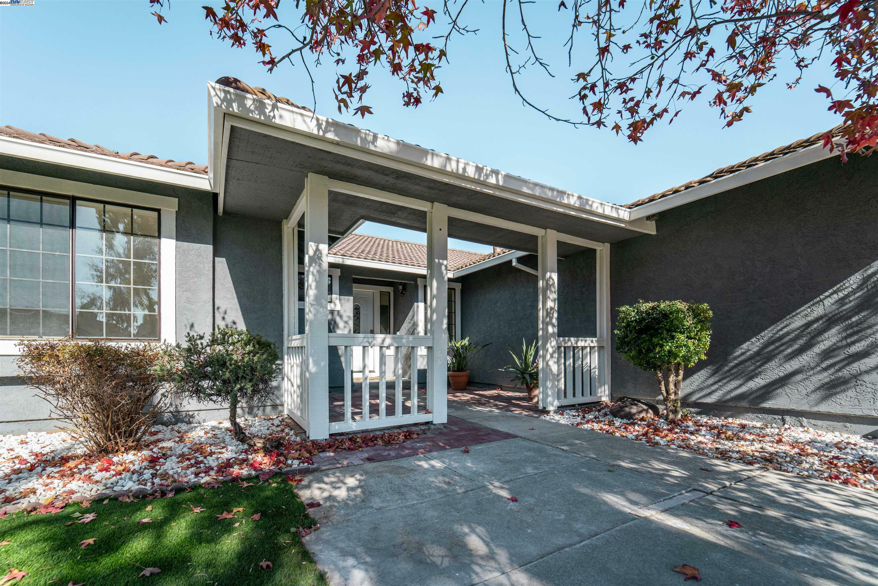 Property Photo:  3767 Fairlands Dr  CA 94588 