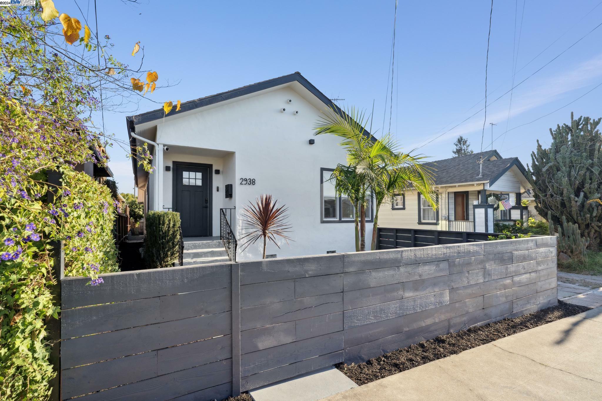 Property Photo:  2938 Minna Ave  CA 94619 