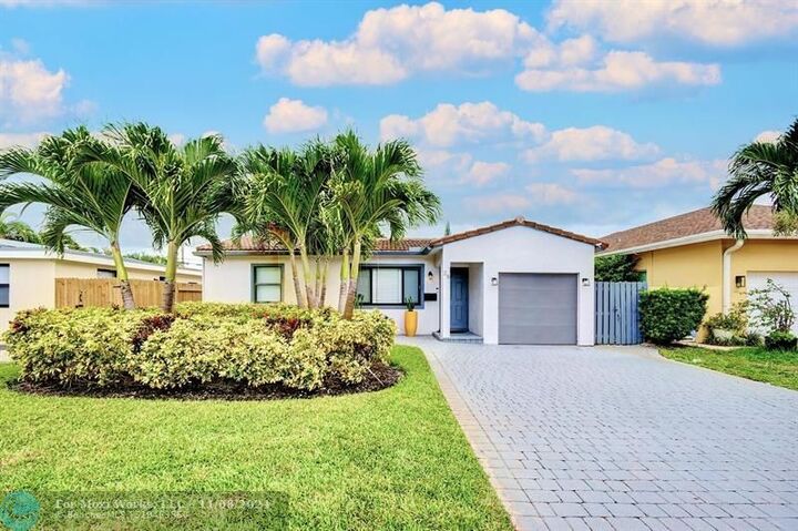 Property Photo: 28 NE 26th St FL 33305