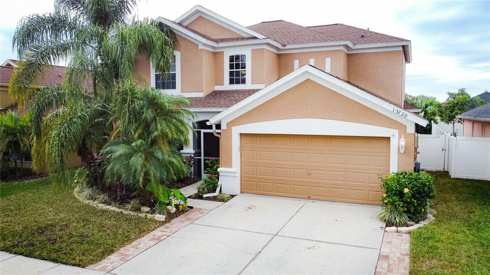 Property Photo:  13220 Evening Sunset Lane  FL 33579 