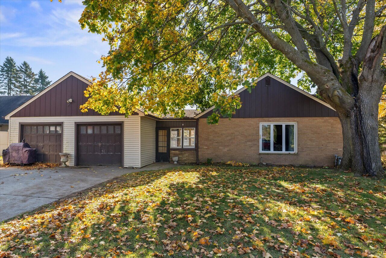 Property Photo:  3027 N 8th St  WI 53083 