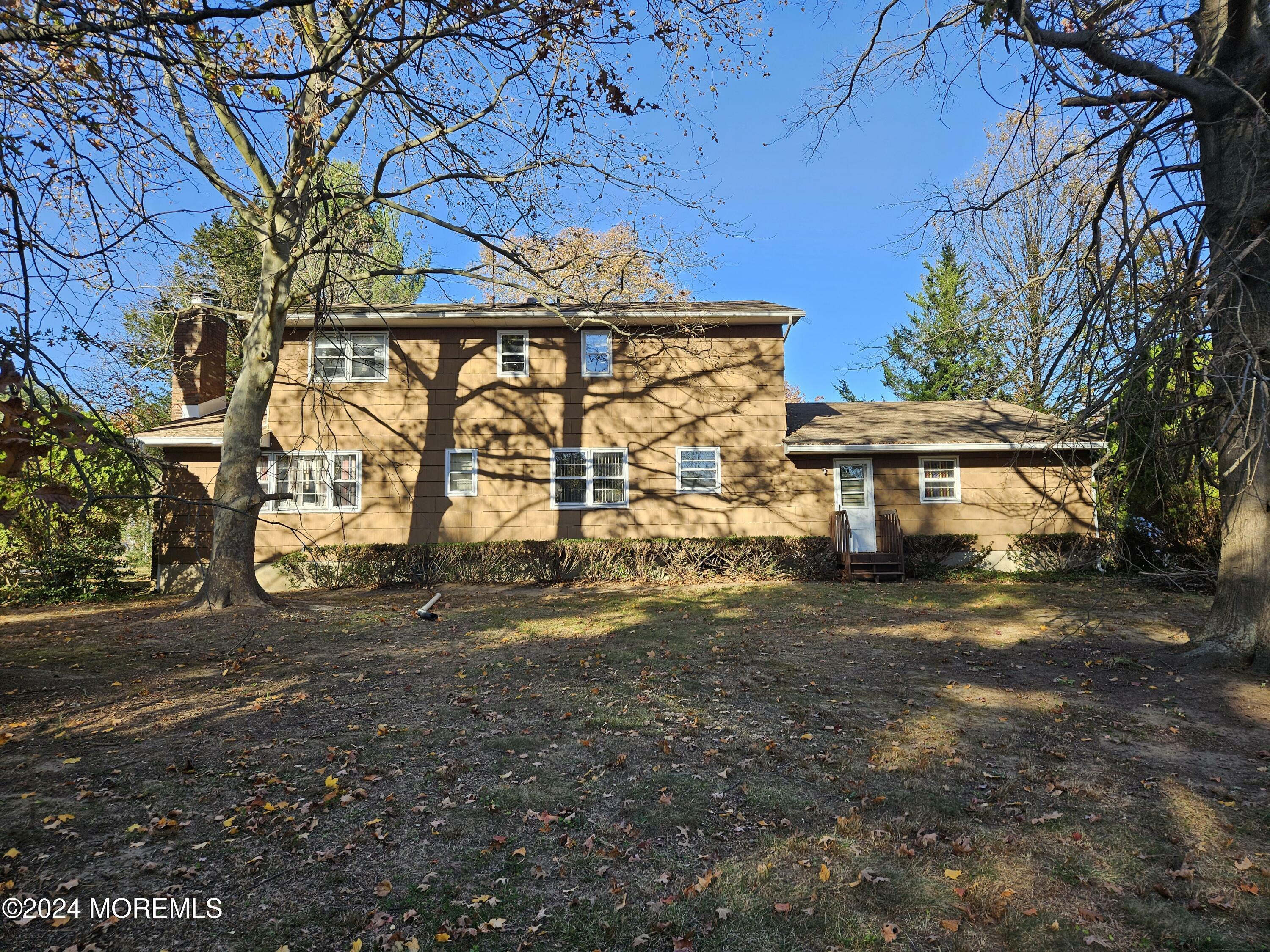 Property Photo:  18 Rolling Knolls Drive  NJ 07748 