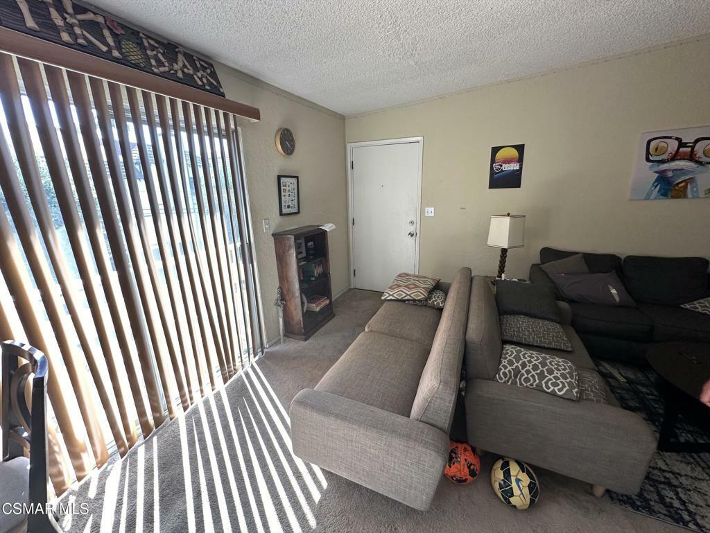 Property Photo:  14007 Milbank Street 6  CA 91423 