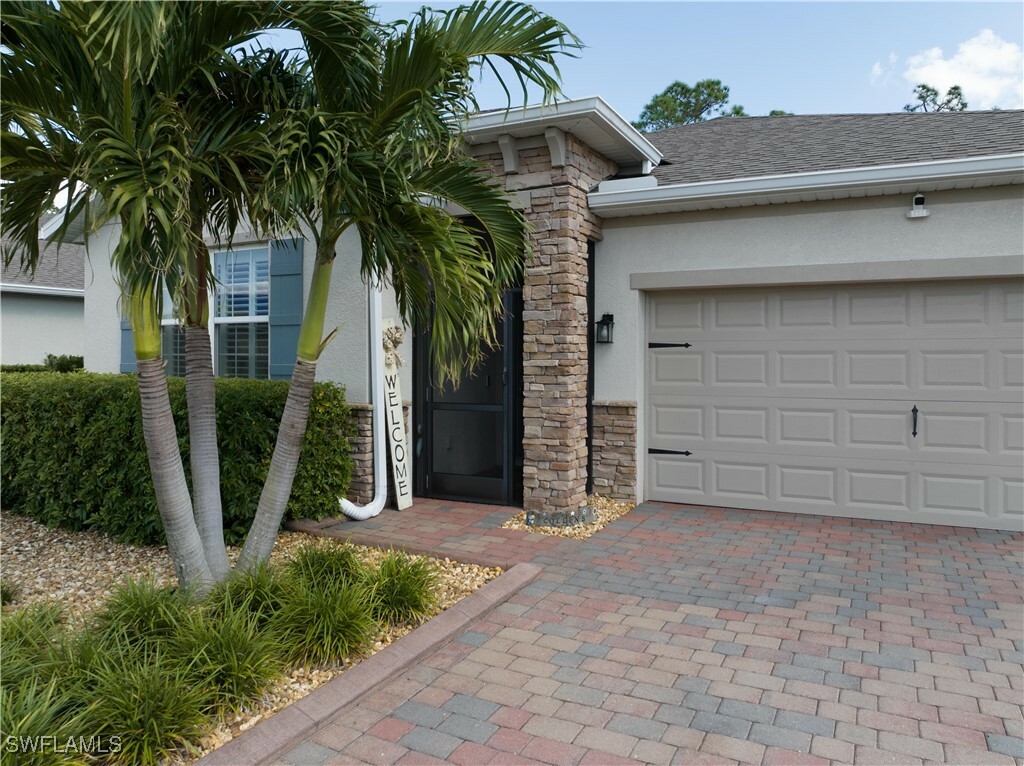 Property Photo:  3071 Amadora Circle  FL 33909 