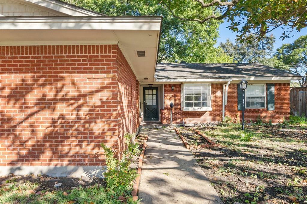 Property Photo:  1338 Cloverdale Drive  TX 75080 