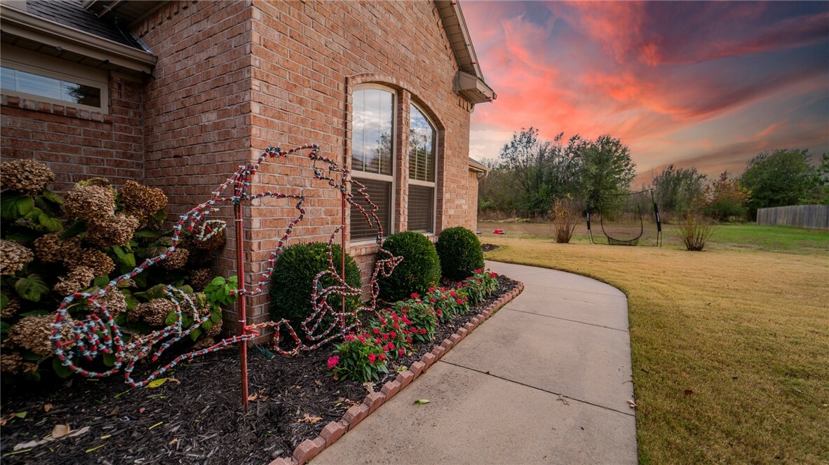 Property Photo:  602 Sundance Drive  AR 72704 