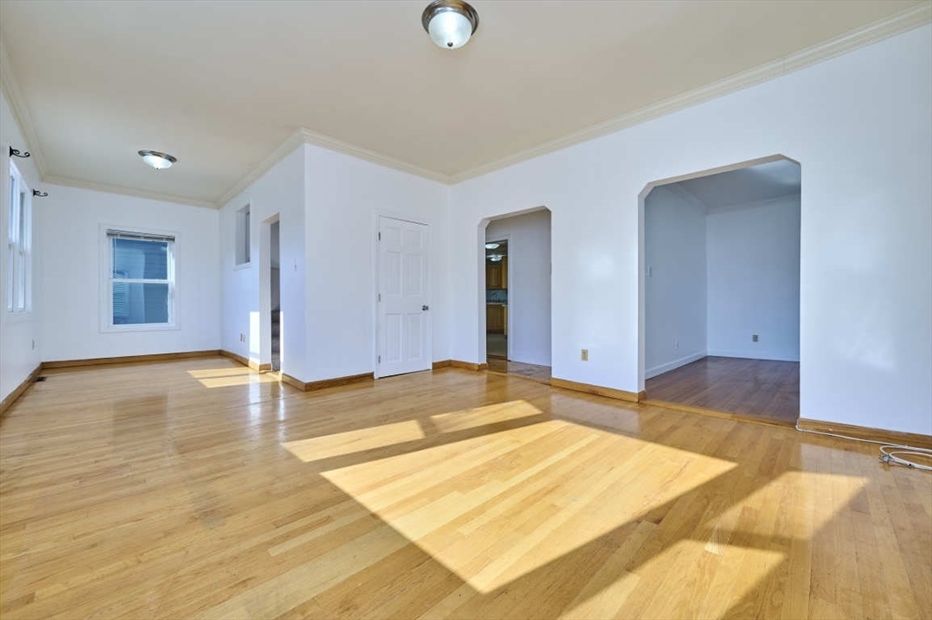 Property Photo:  778 E 4th St 2  MA 02127 