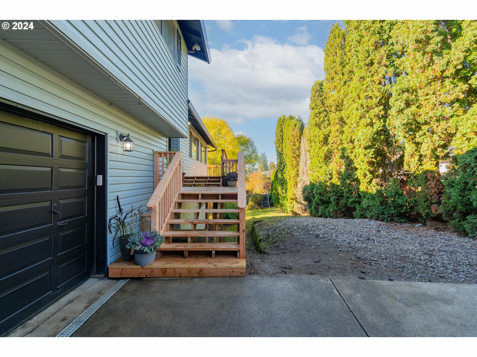 Property Photo:  807 NW 78th St  WA 98665 