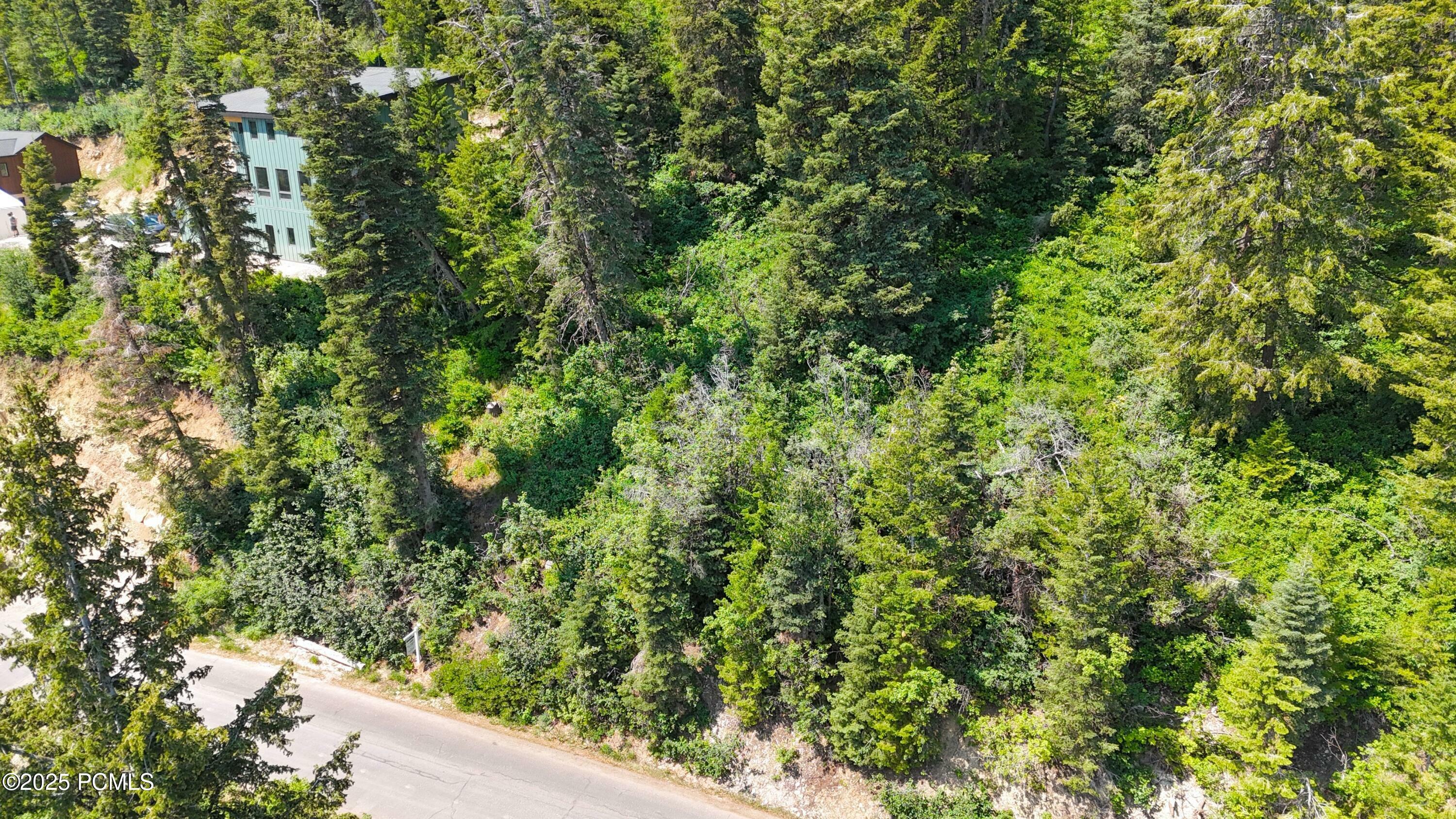 Property Photo:  385 Upper Evergreen Drive  UT 84098 