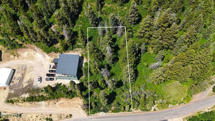 Property Photo: 385 Upper Evergreen Drive UT 84098