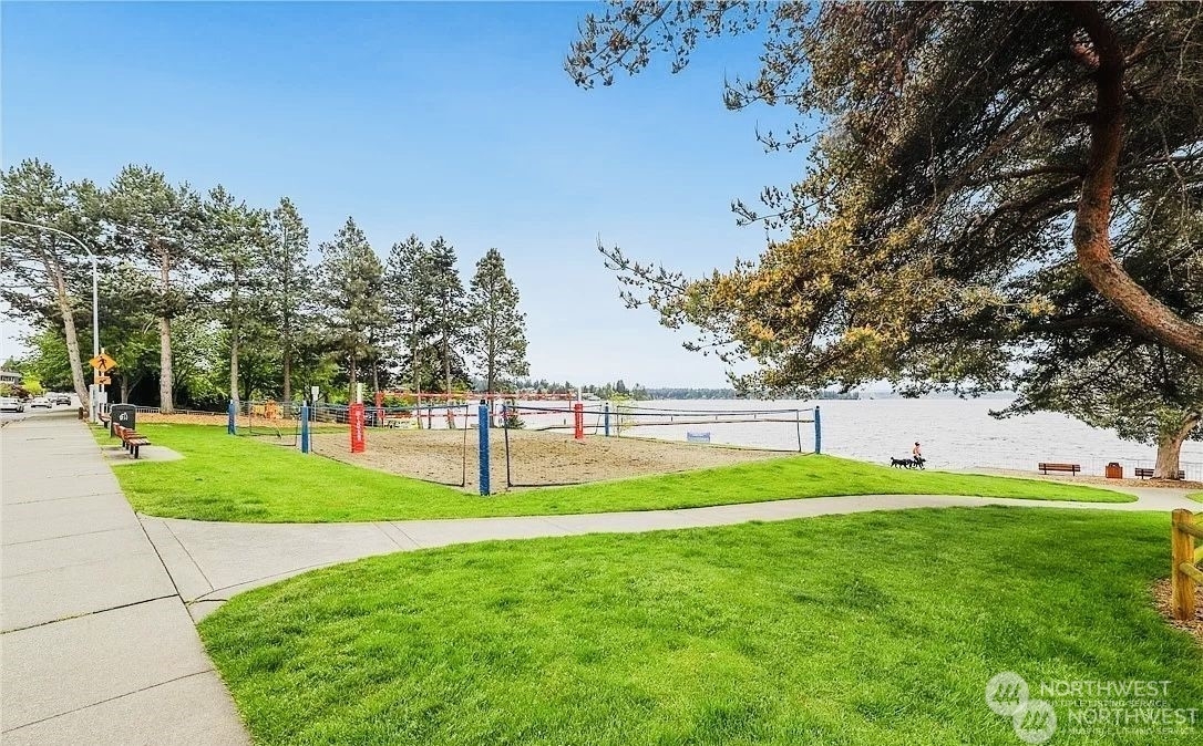 Property Photo:  6201 Lake Washington Boulevard 307  WA 98033 