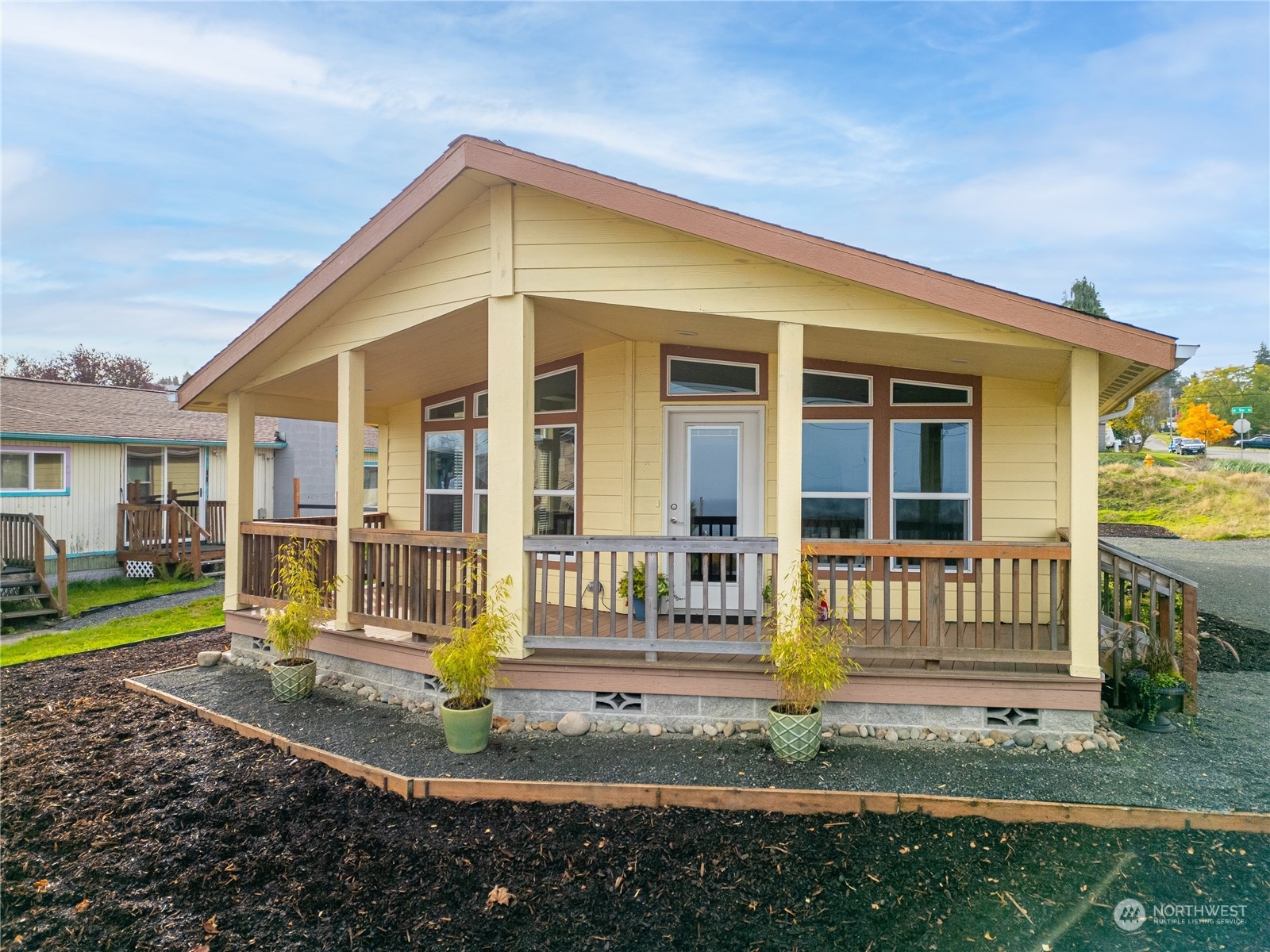 Property Photo: 1739 W 5th Street WA 98363