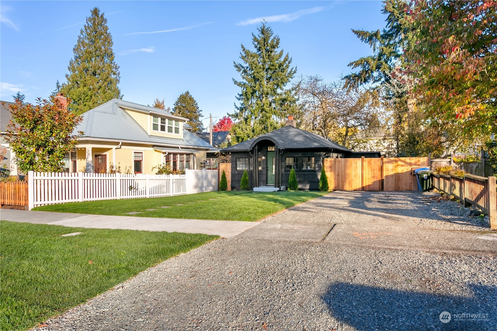 Property Photo:  1719 N Oakes Street  WA 98406 