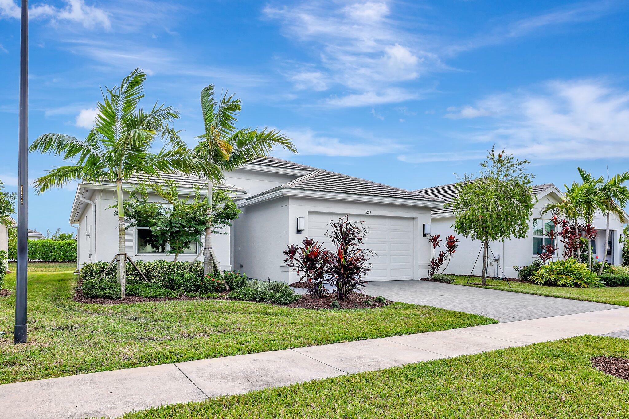 Property Photo:  16766 SW Osprey Falls Way  FL 34987 