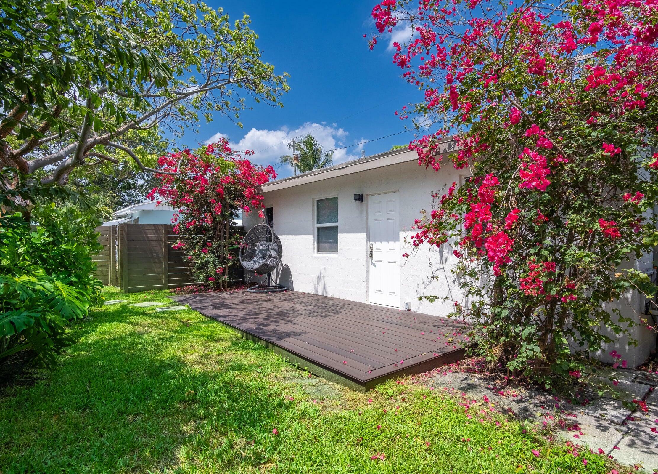 Property Photo:  321 S Swinton Avenue  FL 33444 