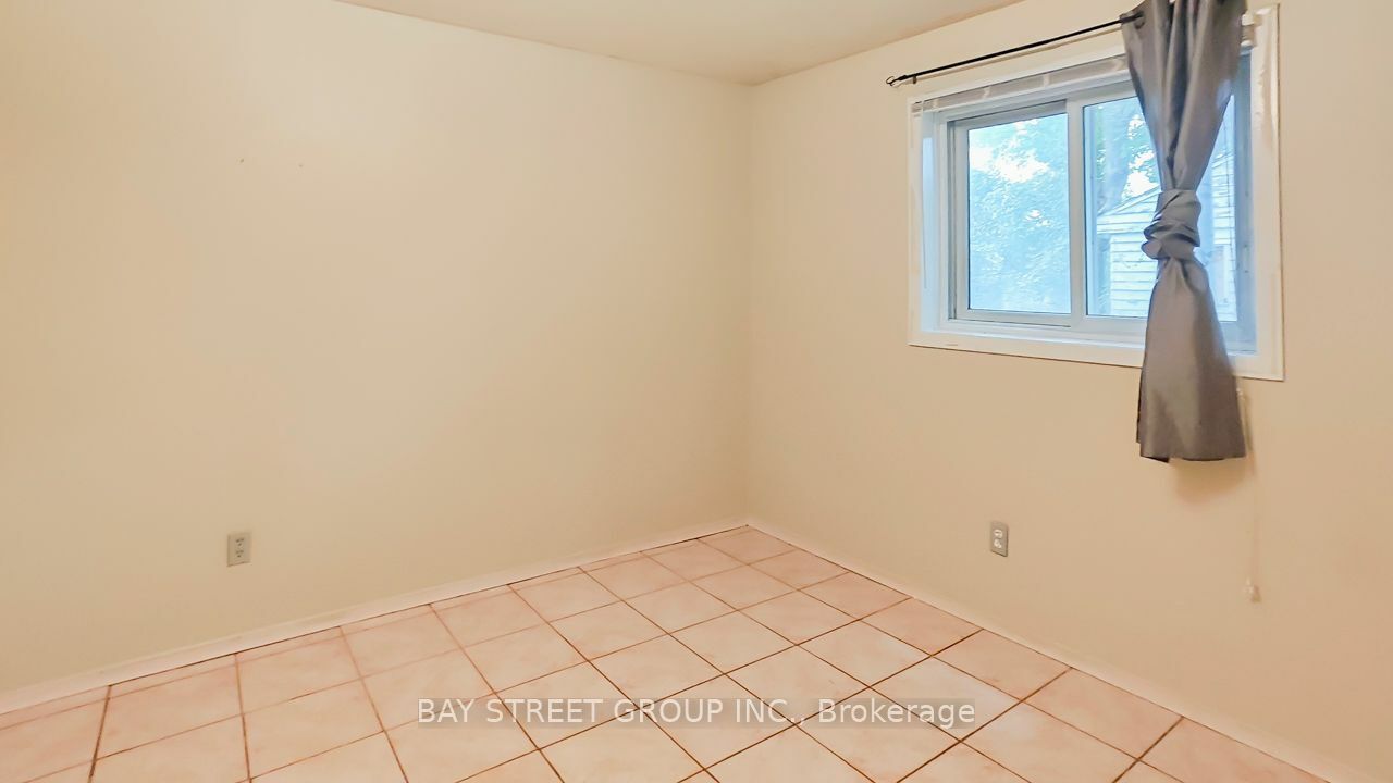 Property Photo:  38 Noecker St  ON N2J 2R4 