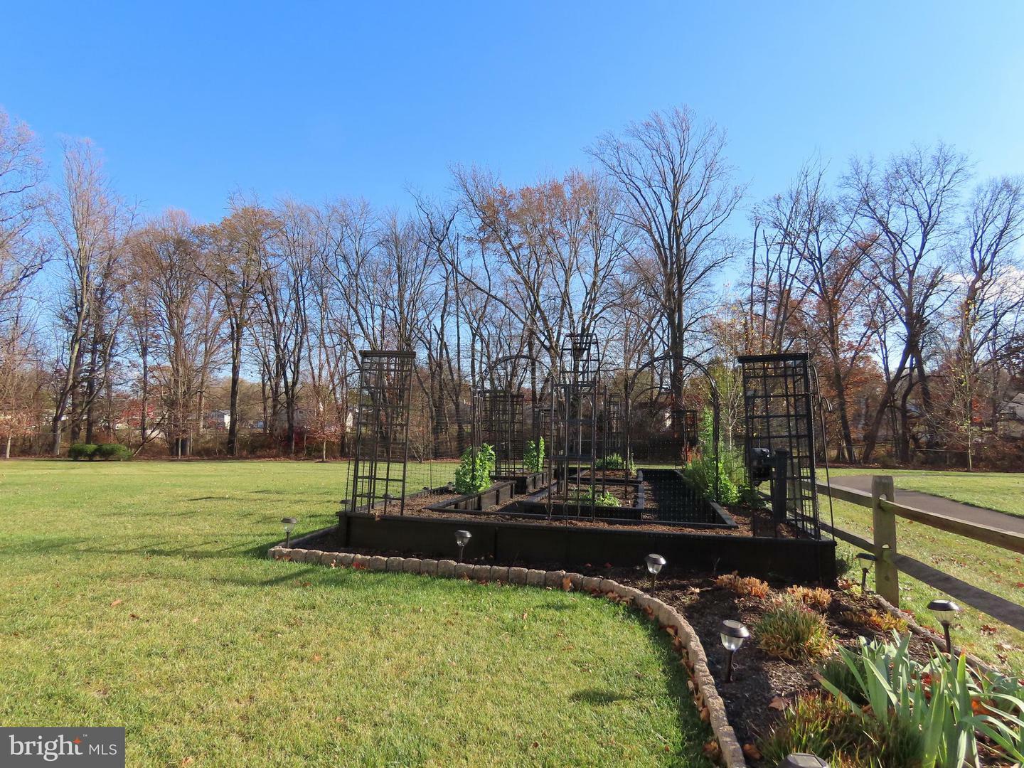 Property Photo:  1145 Lynch Circle  PA 18974 