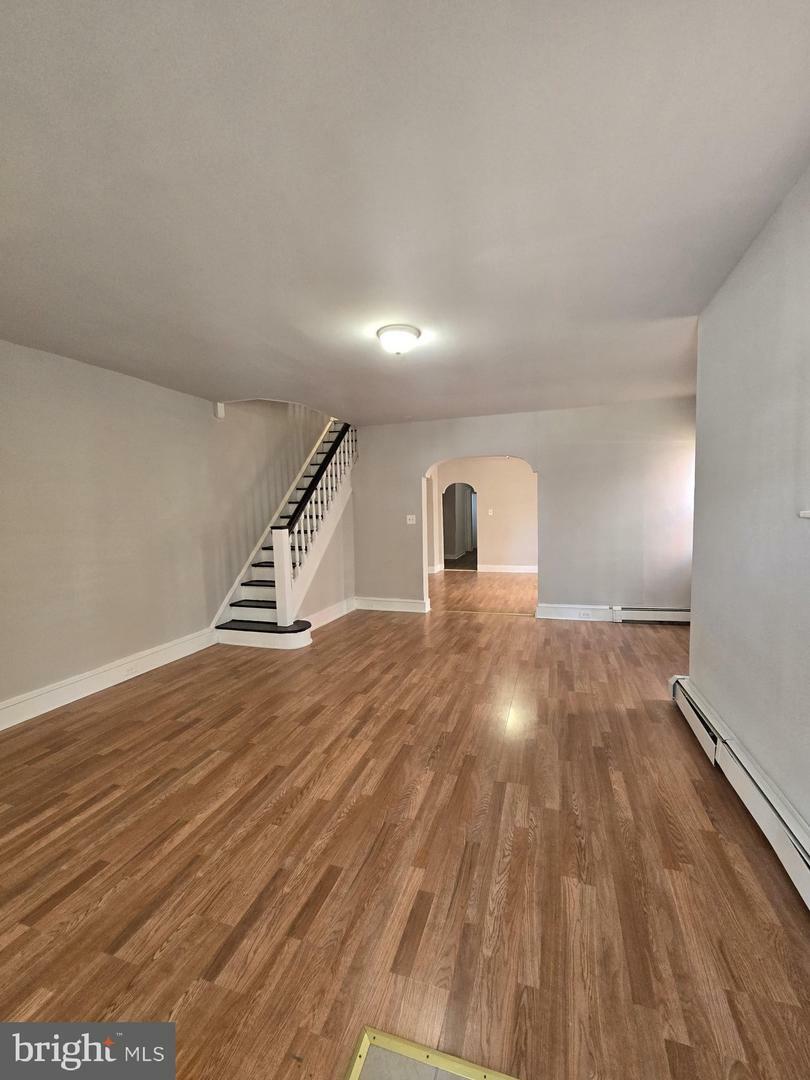 Property Photo:  902 W Duncannon Avenue  PA 19141 