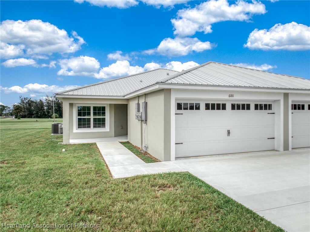 Property Photo:  6101 Red Cedar Road  FL 33876 