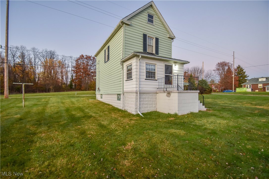 Property Photo:  303 Whipple Avenue  OH 44405 