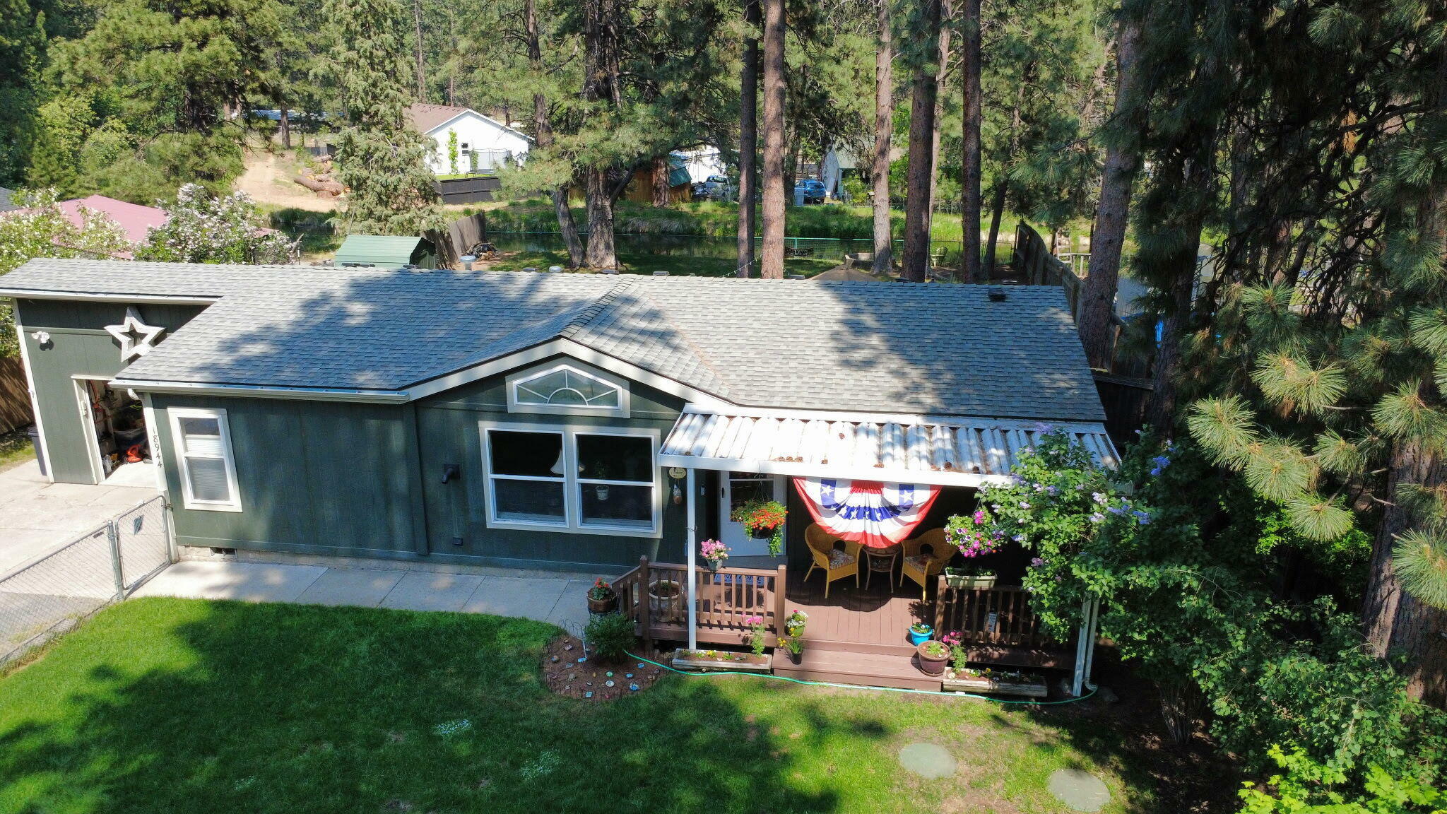Property Photo: 18944 Choctaw Road OR 97702