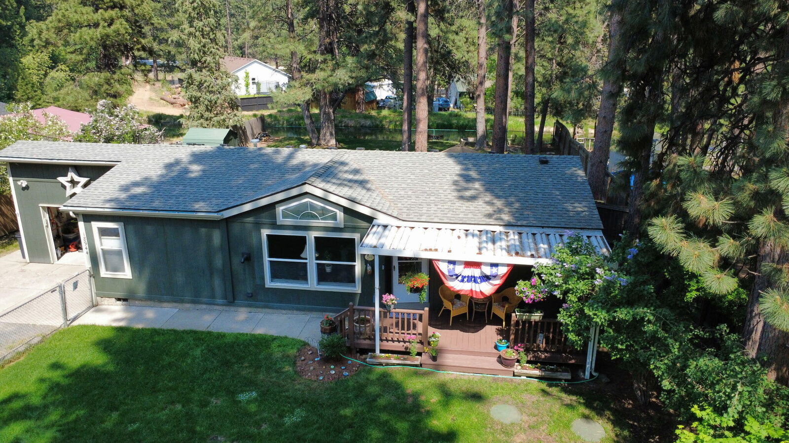 Property Photo:  18944 Choctaw Road  OR 97702 