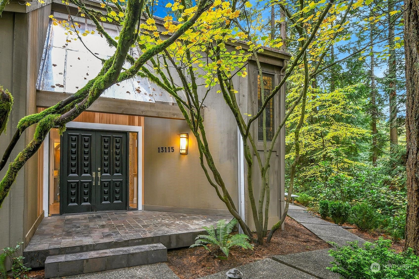 13115 NE 38th Place  Bellevue WA 98005 photo