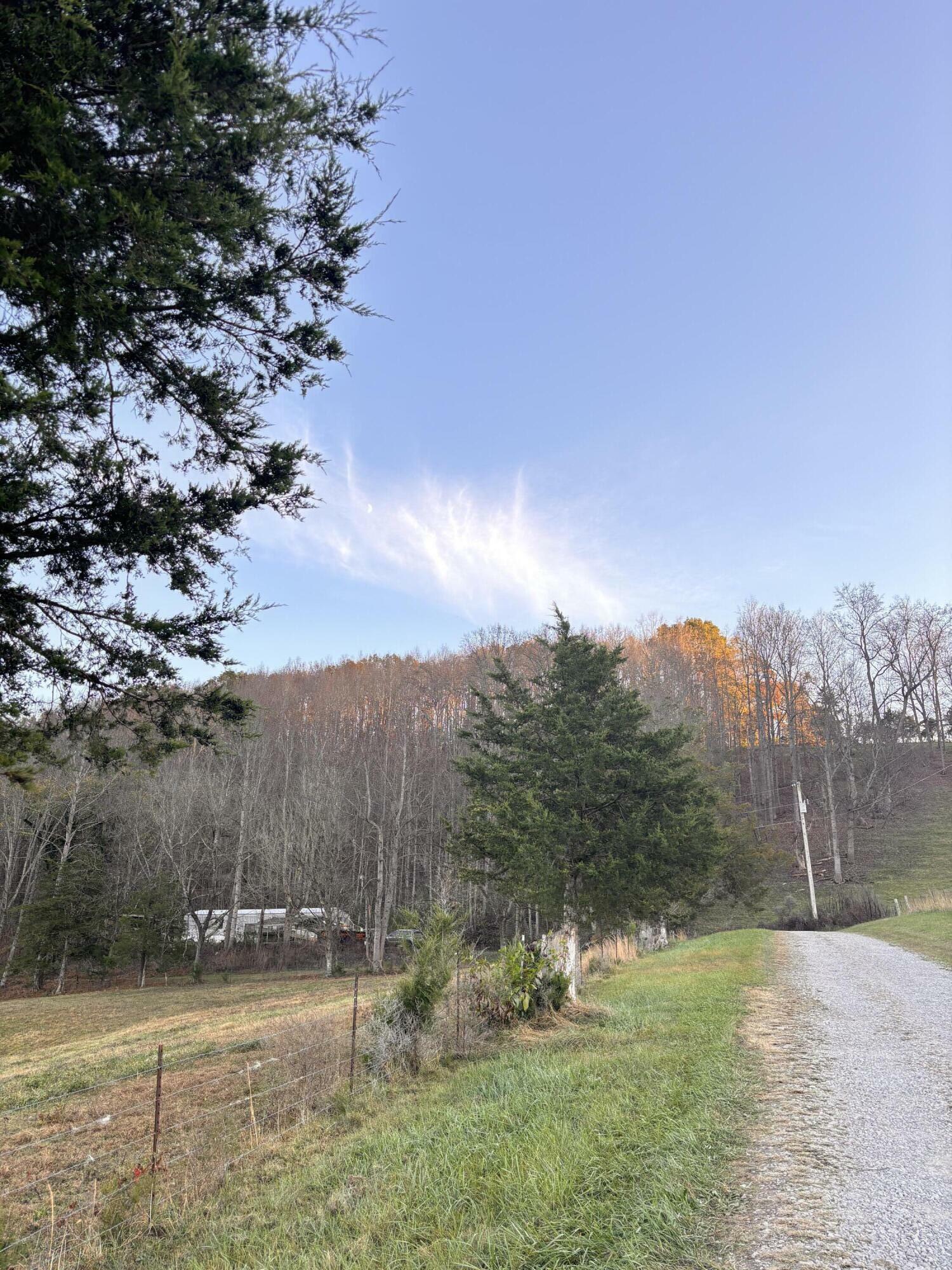 Property Photo:  982 Harbor Road  TN 37879 