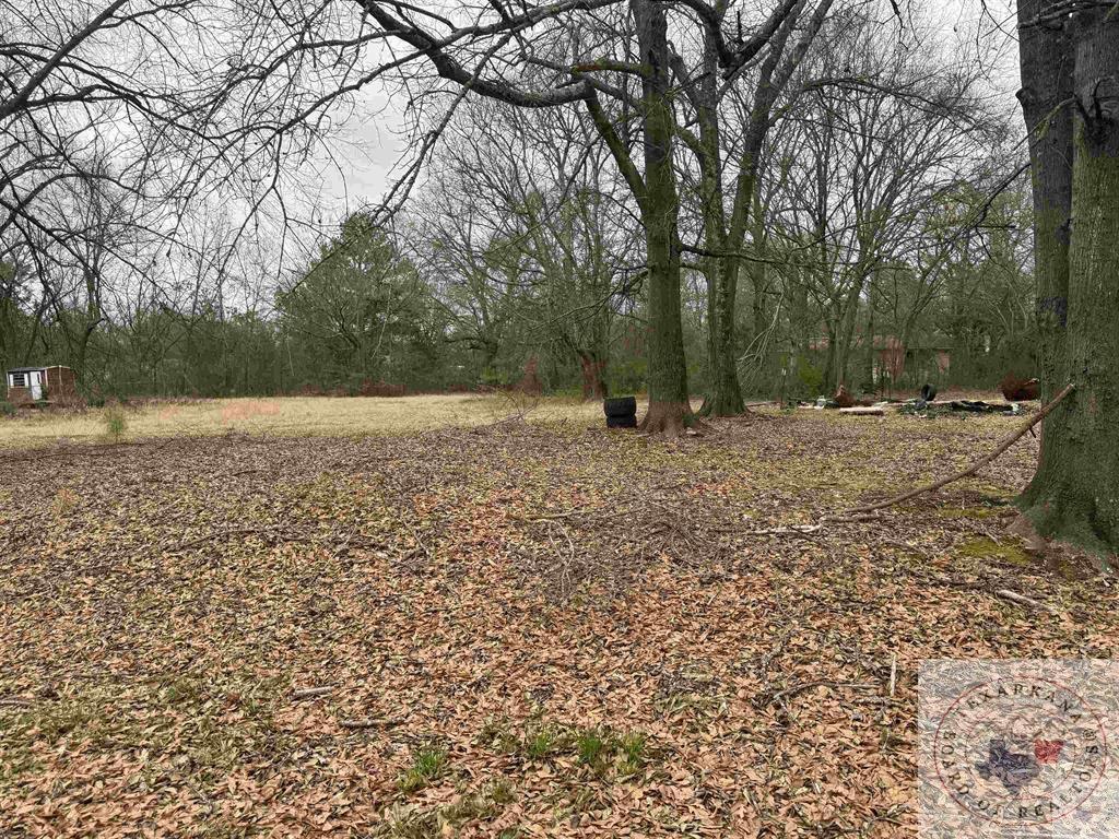 Property Photo: 1304 Caldwell St TX 75501