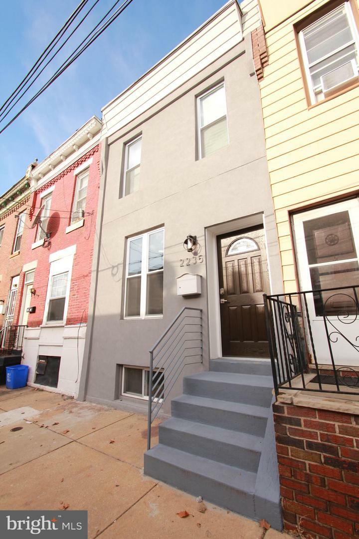 Property Photo:  2235 Pierce Street  PA 19145 