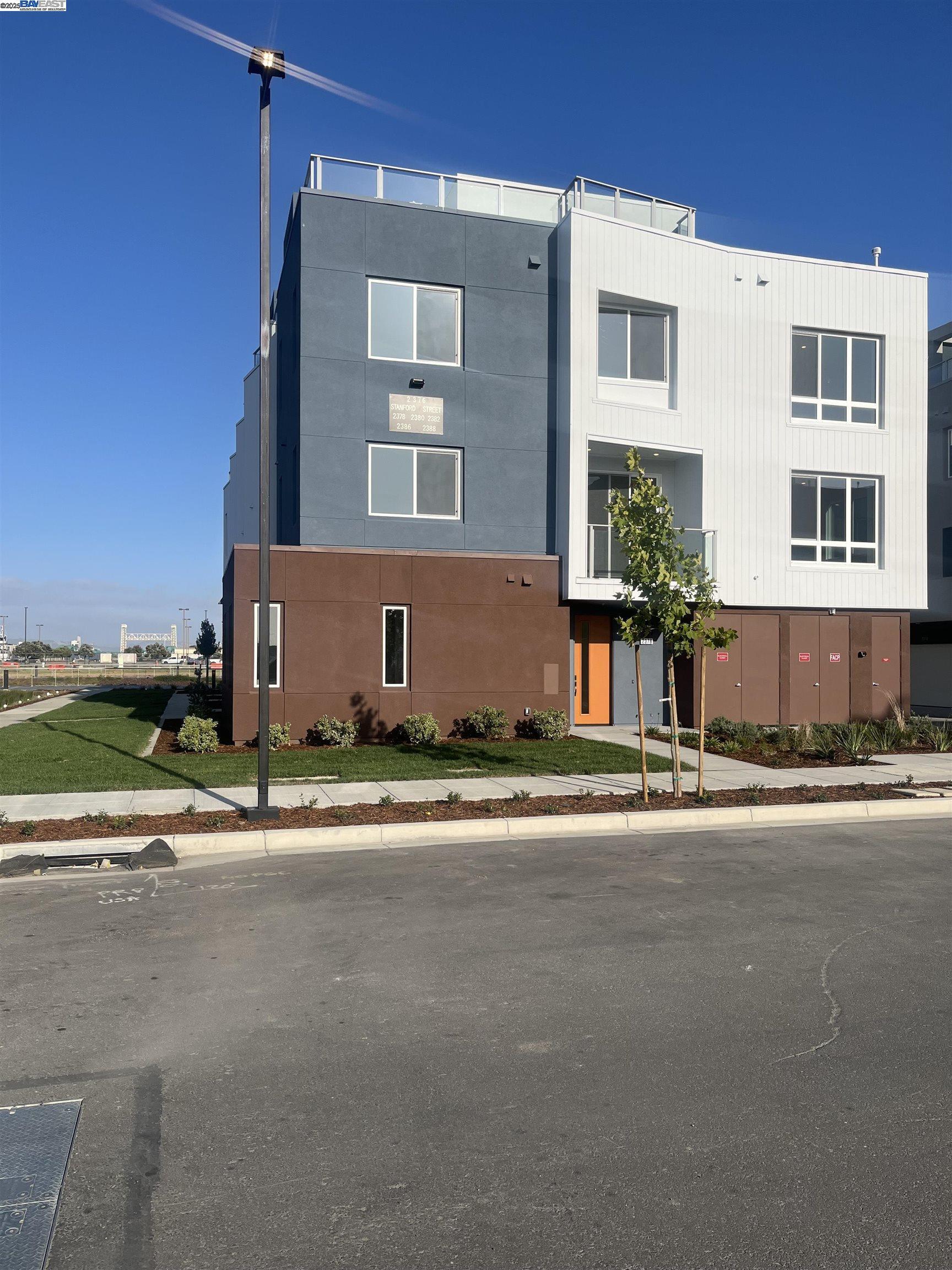 Property Photo: 2388 Stanford Street CA 94501