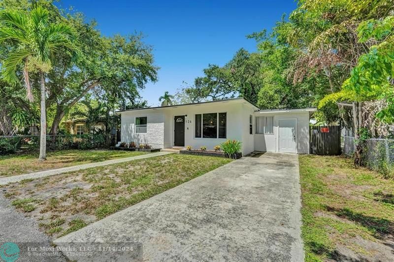 Property Photo:  124 SW 7th Ter  FL 33009 