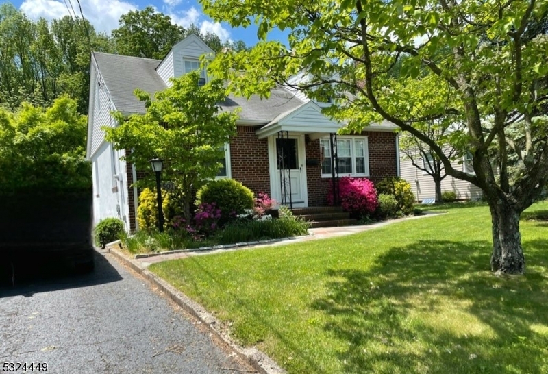 Property Photo:  507 N Scotch Plains Ave  NJ 07090 