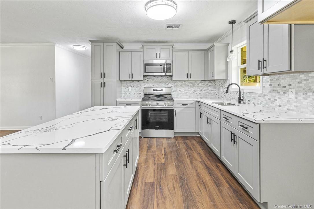 Property Photo:  223 S Stockwell Avenue  LA 70647 