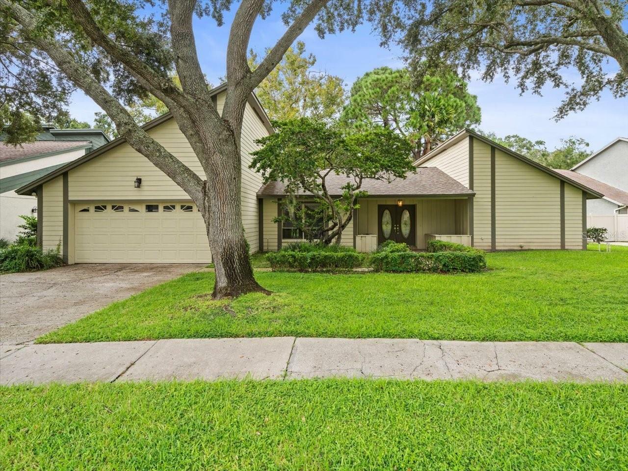 Property Photo:  13008 Whisper Bay Place  FL 33618 