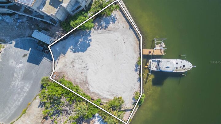 Property Photo:  5400 Aloha Drive  FL 33706 
