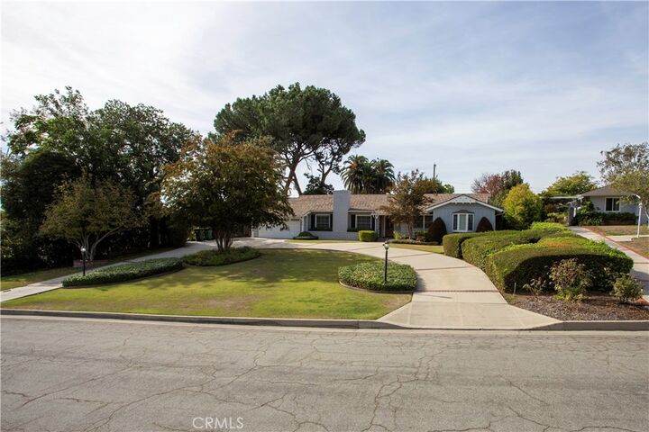 Property Photo:  9649 El Venado Drive  CA 90603 