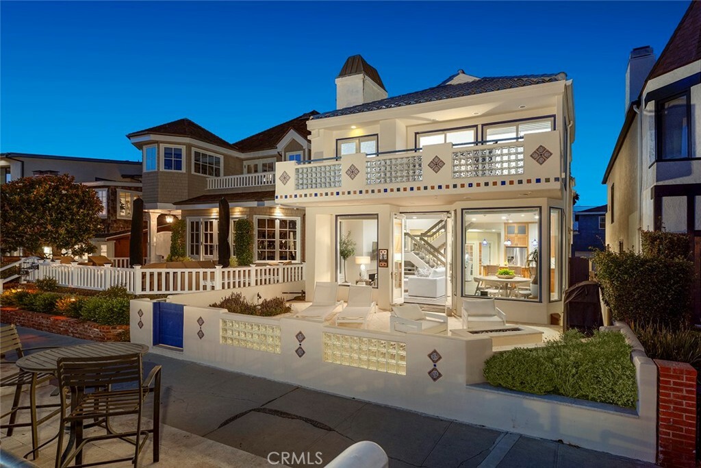 Property Photo: 85 Rivo Alto Canal CA 90803