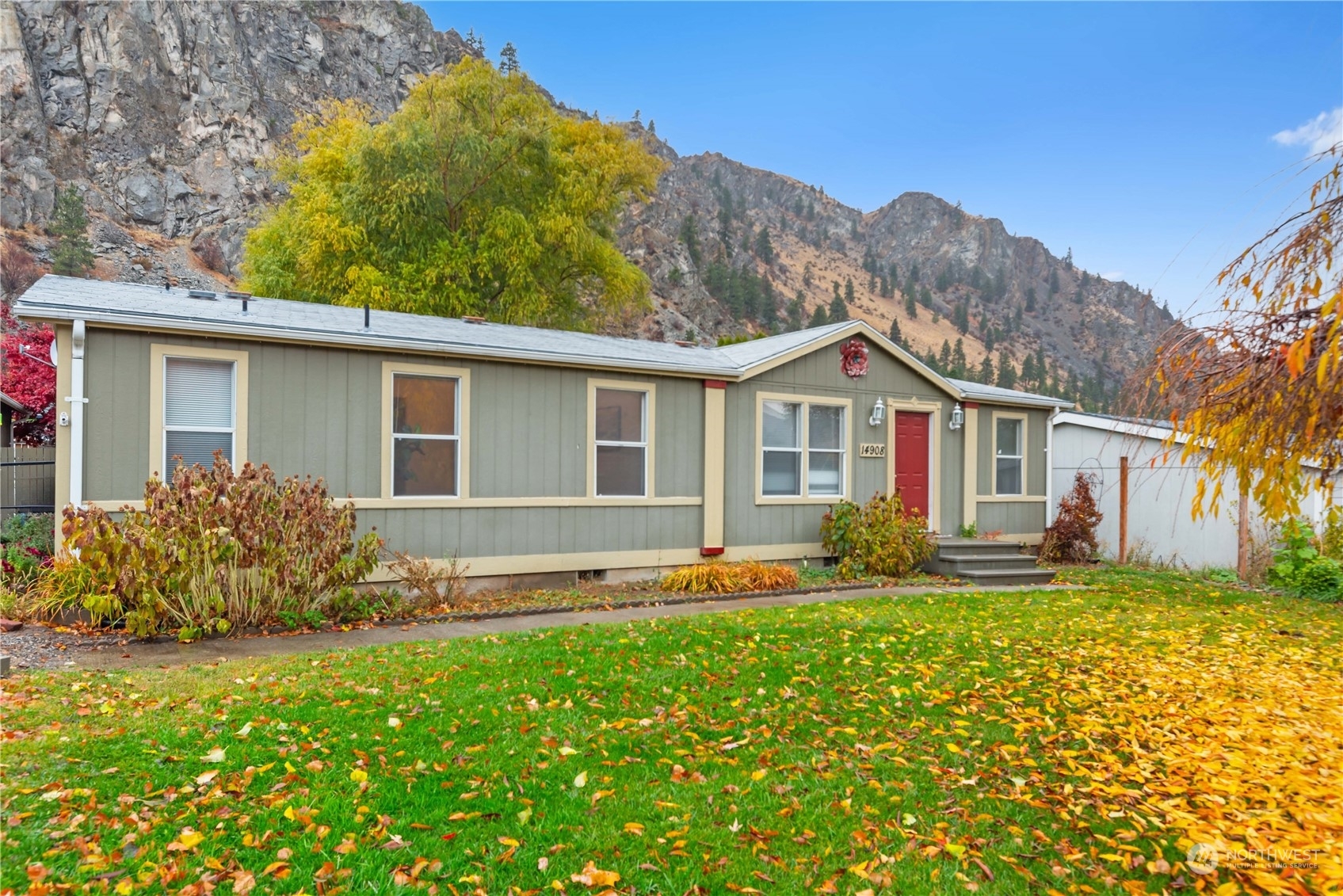 14908 Red Delicious Street  Entiat WA 98822 photo