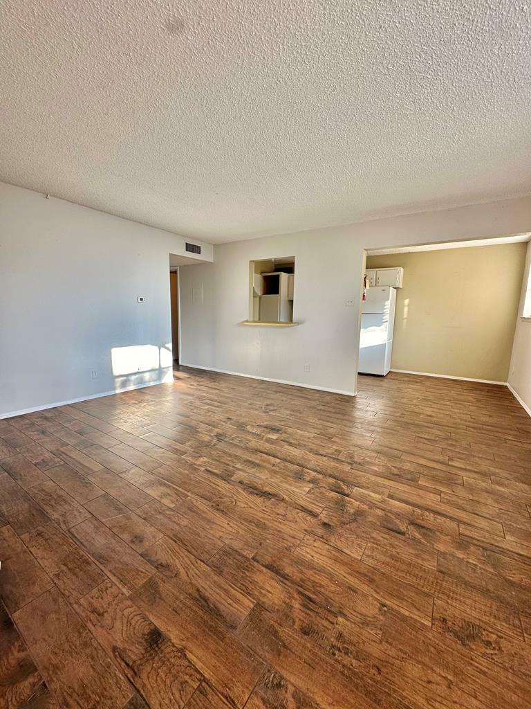 Property Photo:  332 Preusser St  TX 76903 