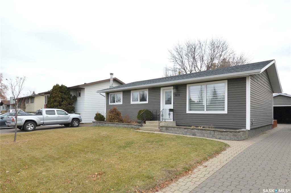 Property Photo:  1418 Latrace Road  SK S7L 6L8 