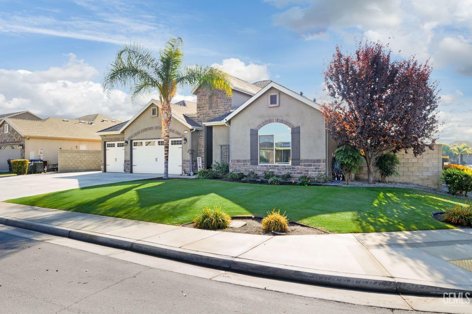 Property Photo:  9409 Rancho Viejo Drive  CA 93314 