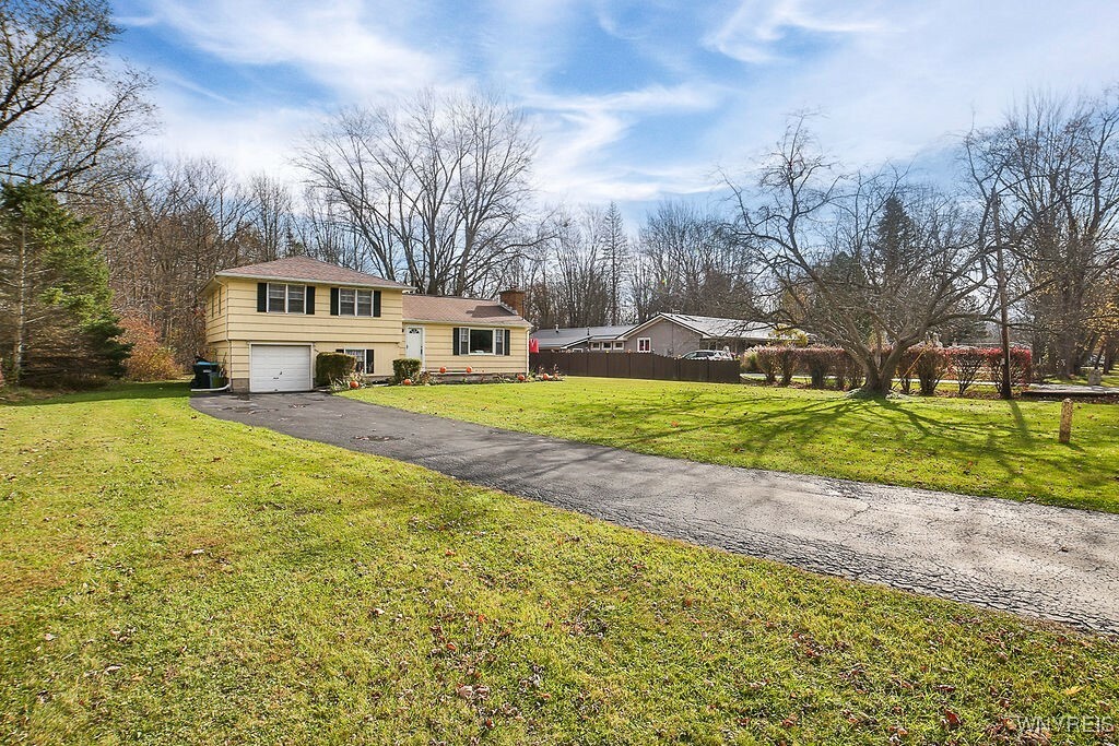 Property Photo:  3551 Stony Point Road  NY 14072 