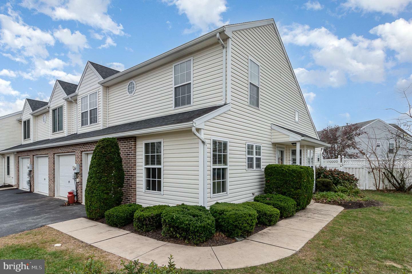 Property Photo:  6613 Springford Terrace  PA 17111 