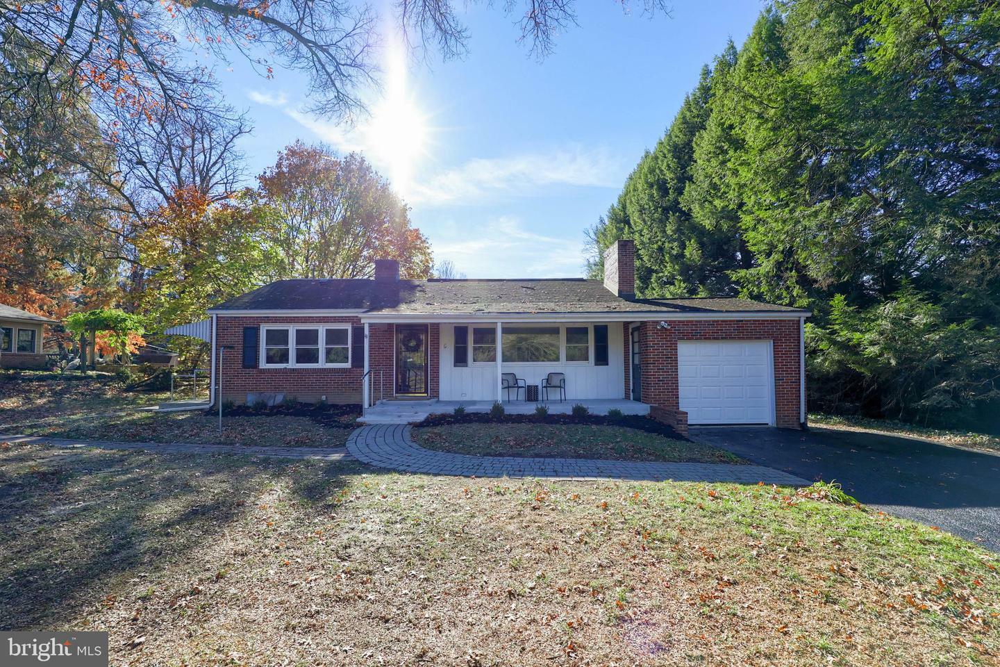 Property Photo:  9 Holly Drive  PA 17603 