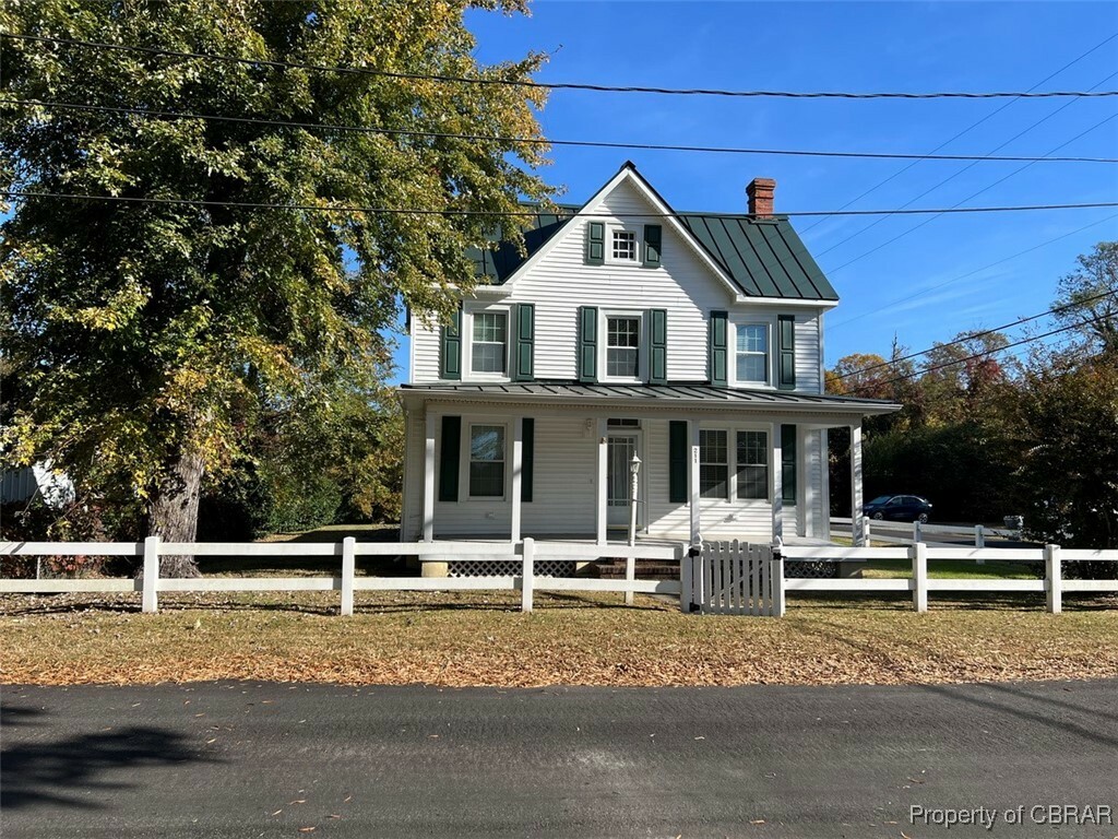 Property Photo:  211 Taylor Avenue  VA 23175 